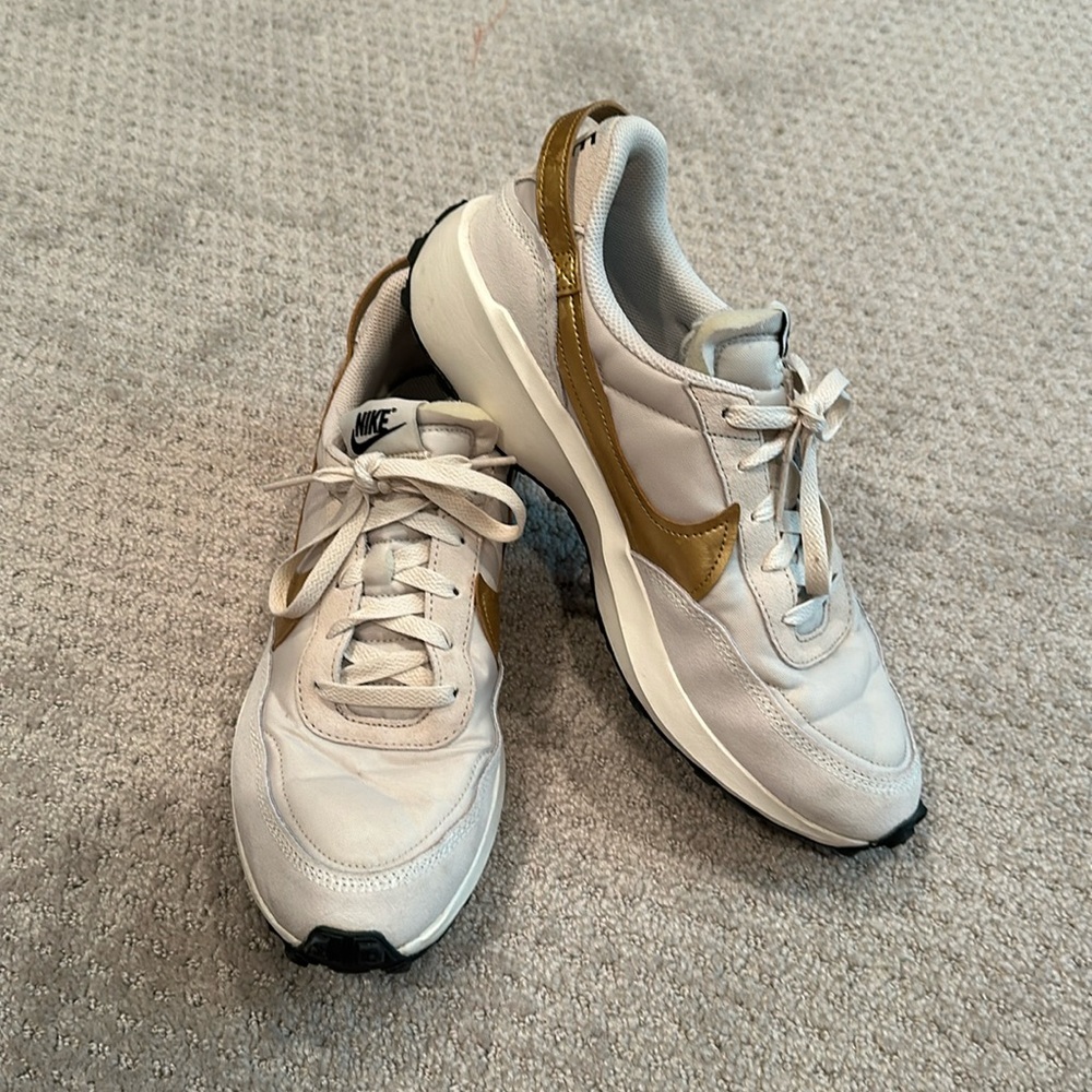 Nike Waffle Sneaker